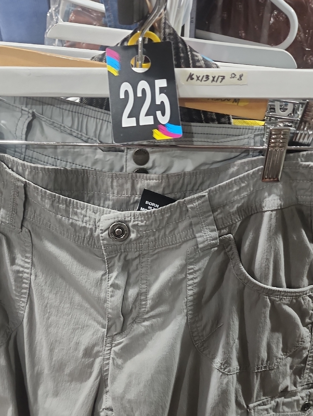 225